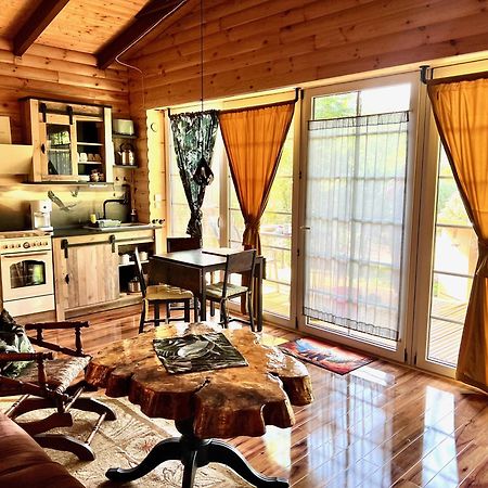 Holzhaus Baerenhoehle Am Wald Und See ノイルピーン エクステリア 写真