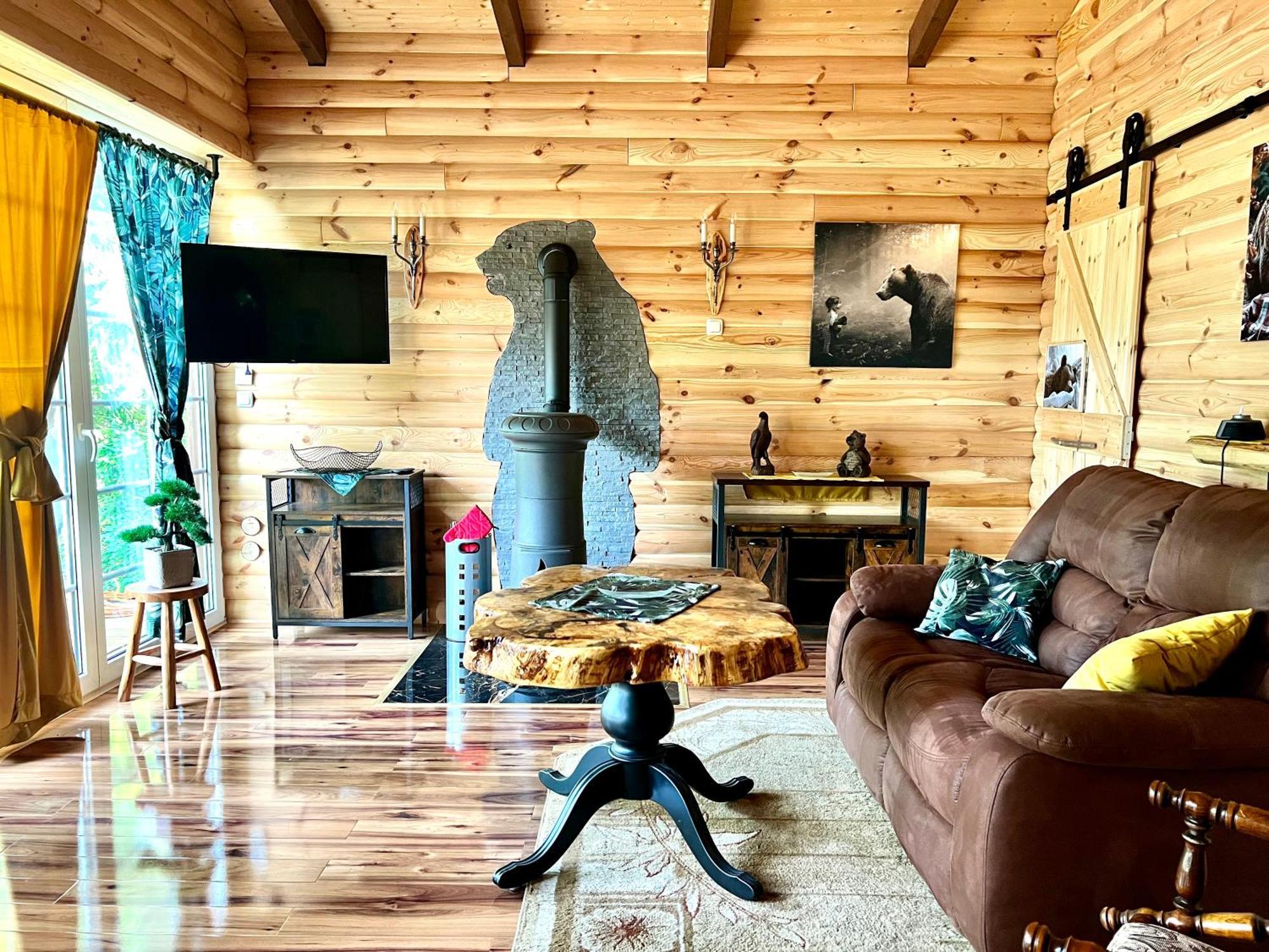 Holzhaus Baerenhoehle Am Wald Und See ノイルピーン エクステリア 写真